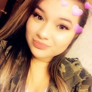 Meet your Posher, Veronica